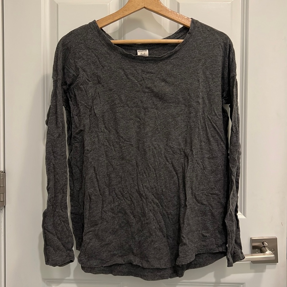 VS PINK LIGHTWEIGHT DARK GRAY LONG SLEEVE SCOOP NECK SLEEP TEE